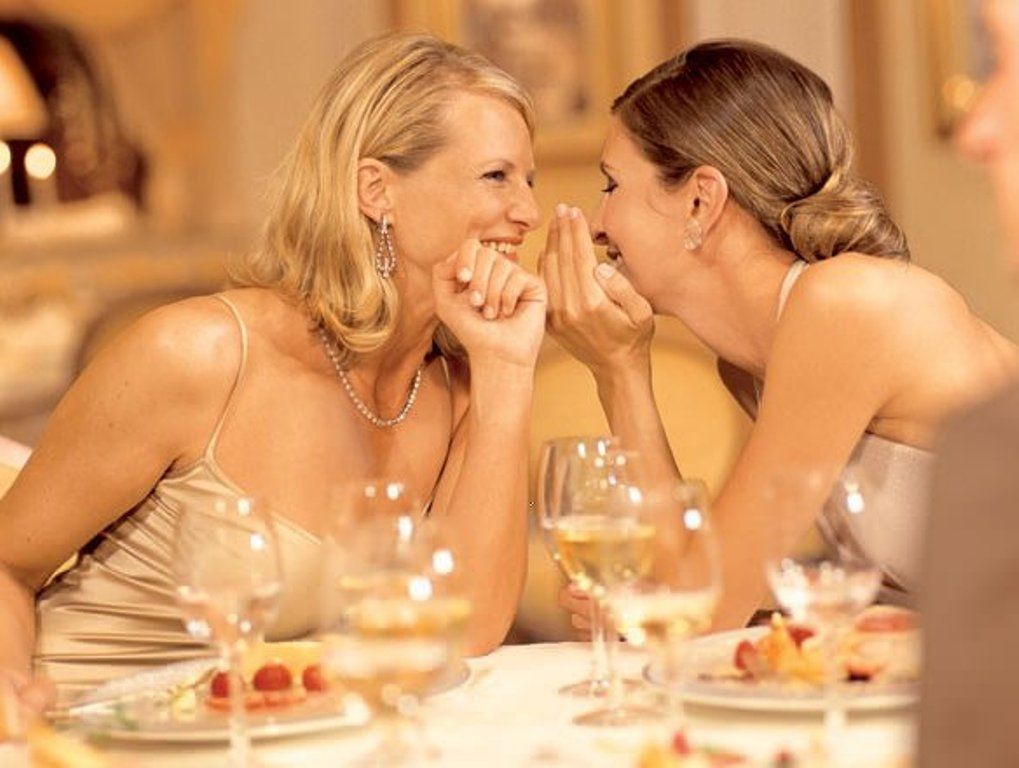 Les femmes choisissent des amis laids