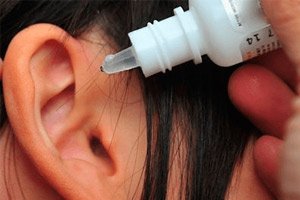 Alcool Borique Dans L Oreille D Un Enfant Et D Un Adulte Atteint D Otite Moyenne Instruction Alcool Borique Dans L Oreille D Un Enfant Et D Un Adulte Atteint D Otite Moyenne Instruction